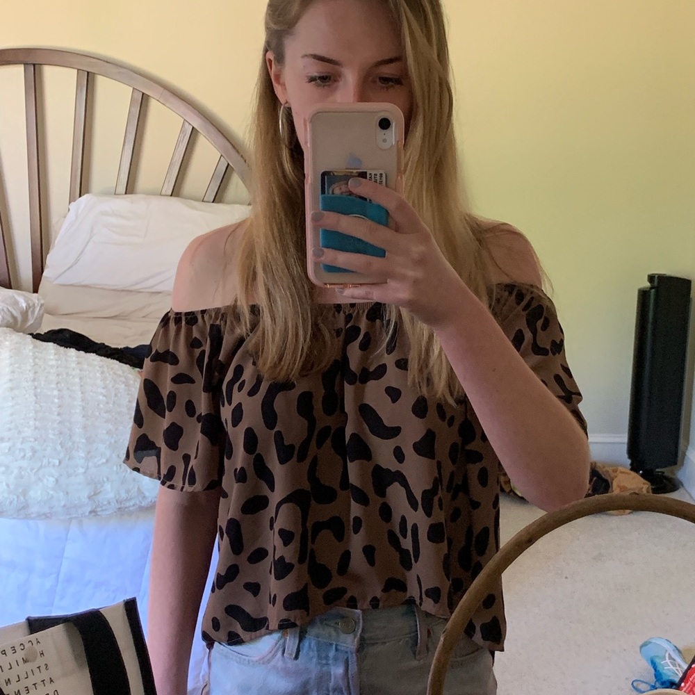 Cheetah Print Off-the-shoulder Crop Top